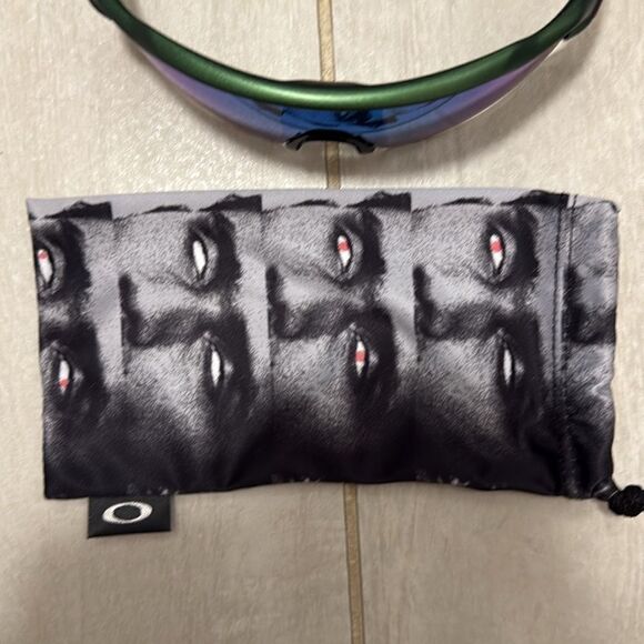 New limited Oakley sunglasses green